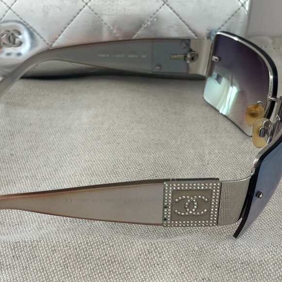 Chanel Vintage CC Sunglasses - Silver Iridescent - Rhinestones - 4095-B 124/Z1 - Picture 5 of 12